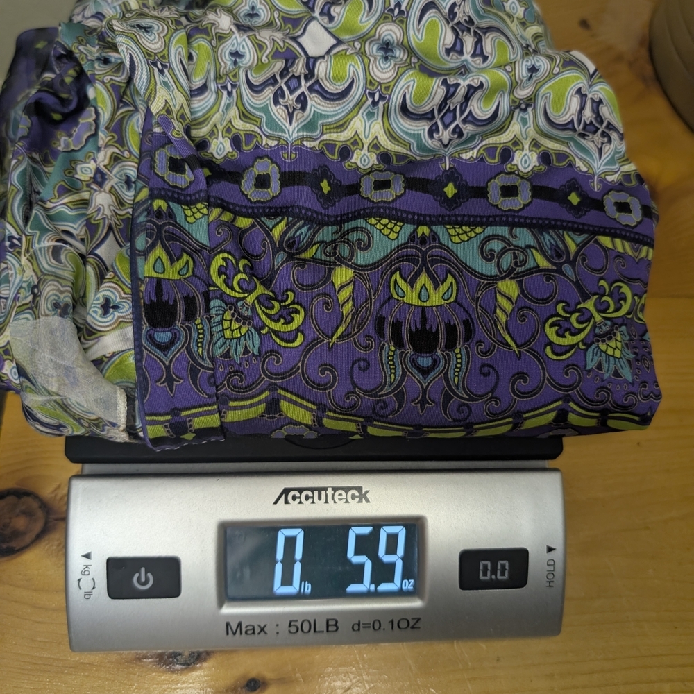 Floral Patterned Women's Top - Picture 8 of 8